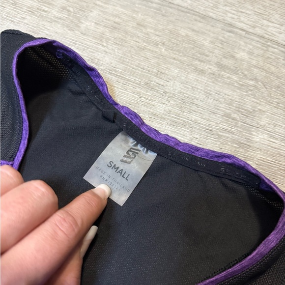 •VRST• TANK - Picture 2 of 6